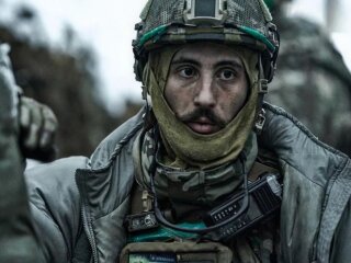 Виснажений війною військовий, фото братів Ліберових