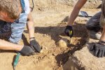 Археологи під час розкопок