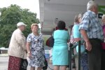 Пенсіонери. Фото: скрін youtube