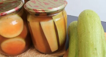 Кабачки у кетчупі фото